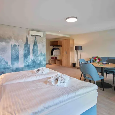 Hostel Oschatz Hostel *